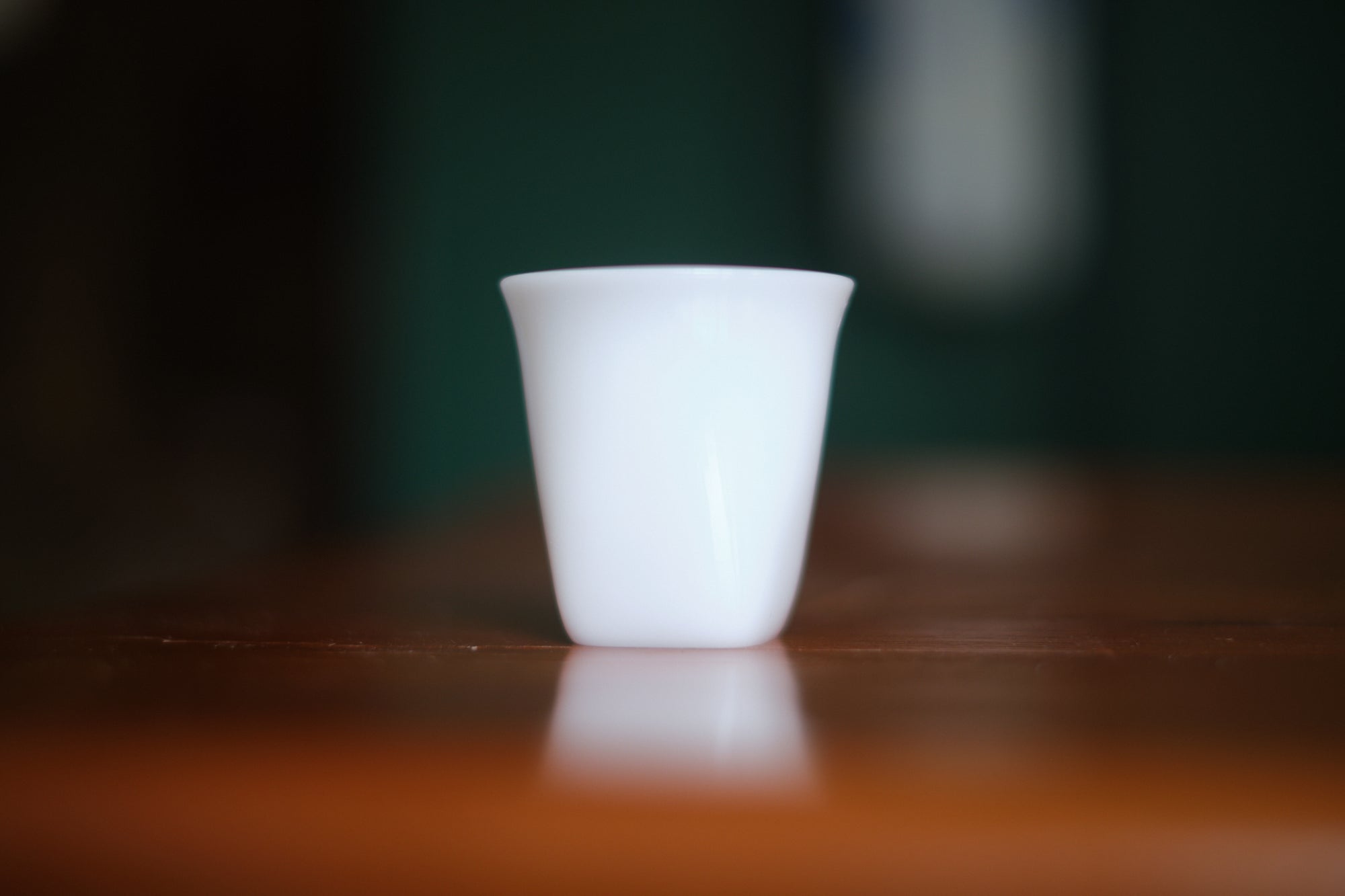 Small white gongfu cup square base