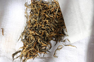 yunnan single bud black tea
